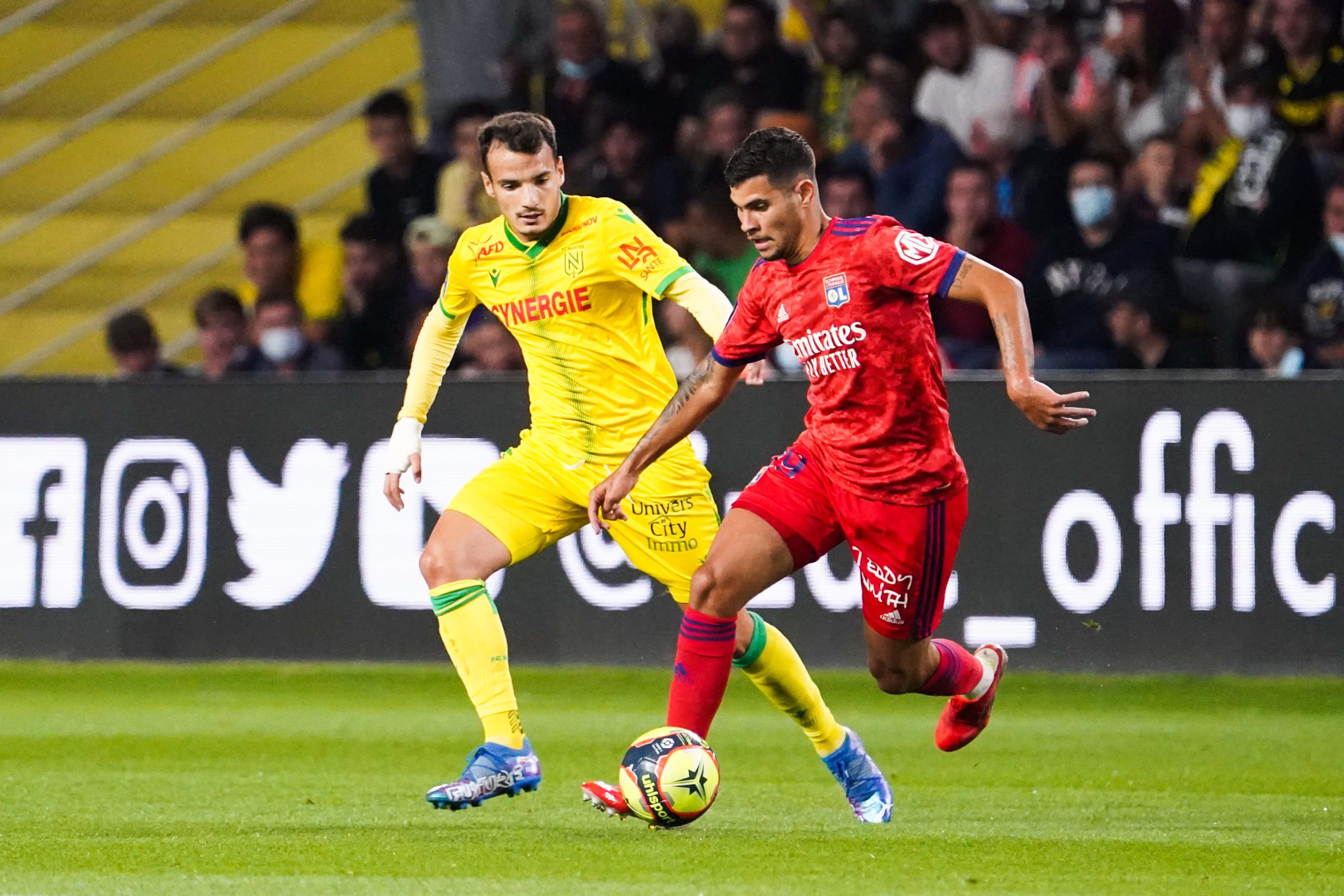 Chirivella-guimaraes-duel-place-selecao-iconsport