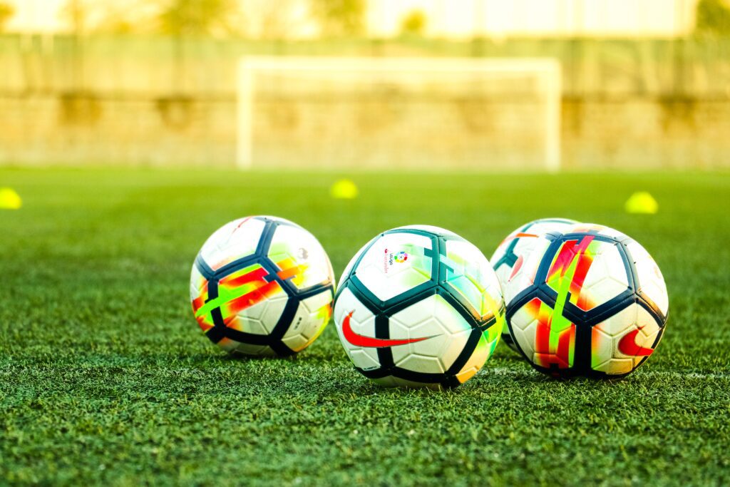 Un jeune footballeur poursuivi pour vol et agression à Nantes