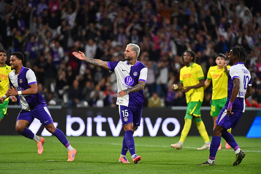 FC Nantes – Toulouse FC. Vidéo : quand Aron Dønnum chambre Anthony Lopes après son penalty marqué