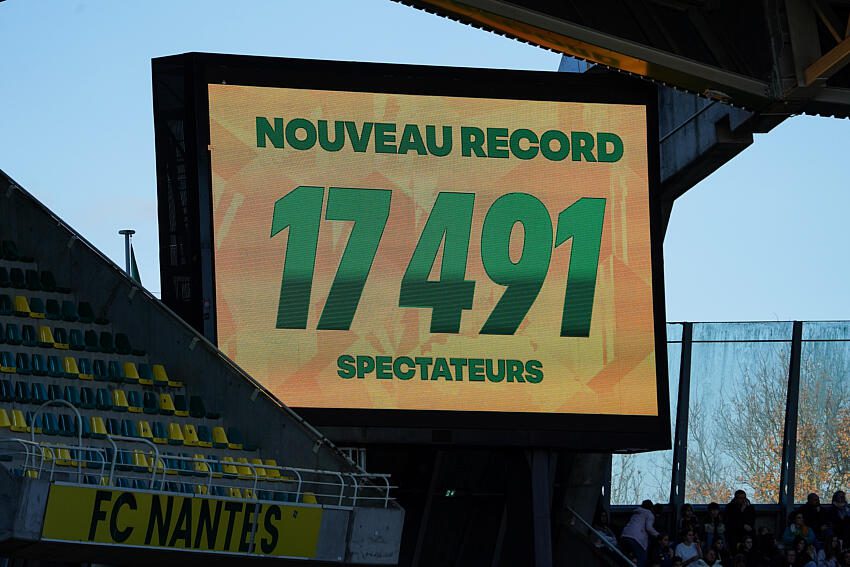Les féminines du FC Nantes reçoivent le PSG à la Beaujoire devant plus de 10 000 supporters