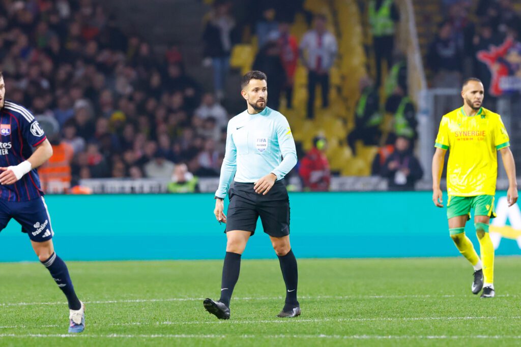 FC Nantes. L’arbitre du match face à Strasbourg connu, bon présage pour les Canaris ?