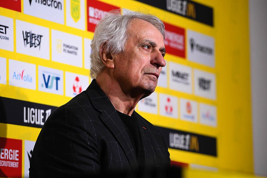 « Je dois me débrouiller » : Vahid Halilhodzic regrette le manque d’union sacrée au club