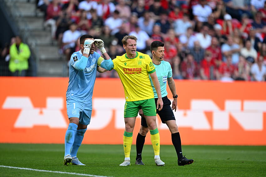 « Je ne sais pas ce qu’on peut faire de mieux » : Cozza abattu après la défaite face à Rennes (2-1)