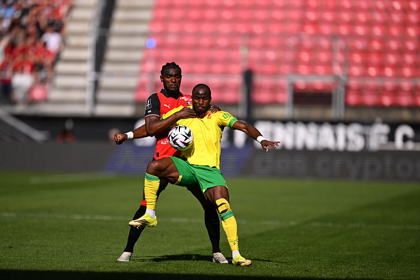 « Il y a des chances de gagner » : le buteur Ganago à la mi-temps de Nantes – Rennes (1-1)