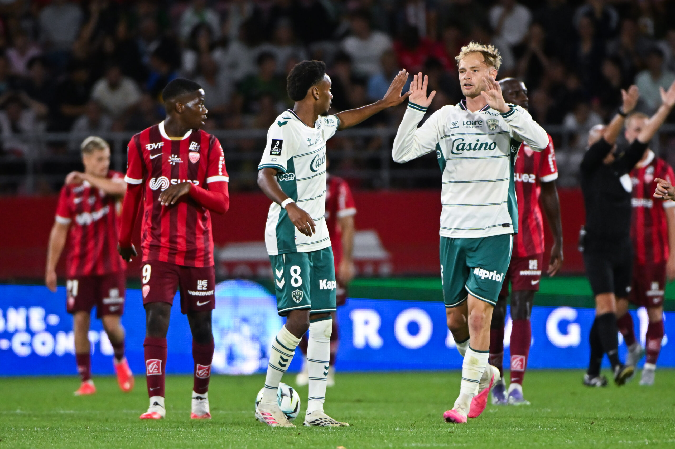 Ligue 2 (J4) : Reims cartonne, Saint-Étienne enchaîne, Nantes débloque son compteur